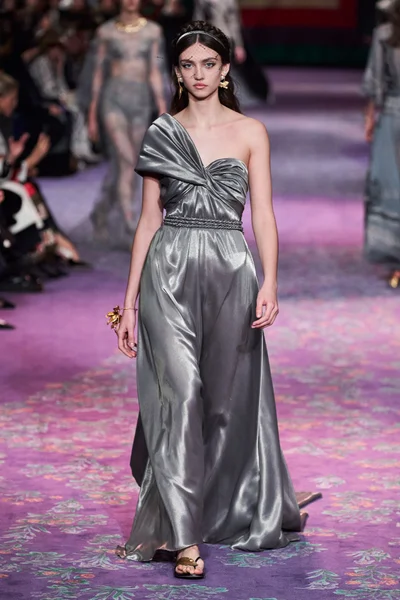 Look 47